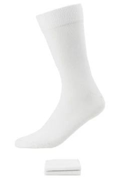 Pier One 3 PACK - Chaussettes Prix Favorable sous-vêtements & chaussettes couleur unie homme -VêtementsElite Boutique af4608284b164337b48173f9092f42e1 1