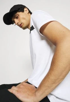 Pier One Prix Incroyables T-shirt imprimé t-shirts col rond homme -VêtementsElite Boutique af511909bef544a8a604cc50860b9668