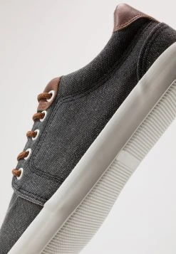 Prix Avantageux Pier One UNISEX - Baskets basses sneakers rond -VêtementsElite Boutique b0486533529945a7a0831c8efde74bfb