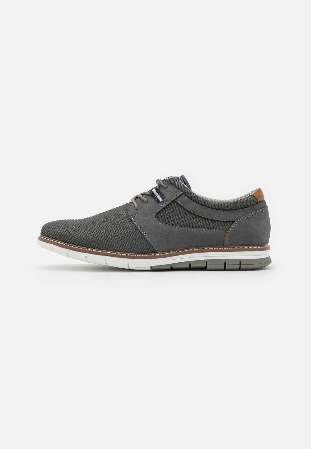 Pier One Promos Chaussures à lacets derbies et richelieus rond homme 3 Pier One Promos Chaussures à lacets derbies et richelieus rond homme