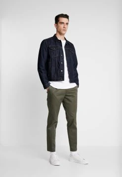 Prix Jamais Vus Pier One T-shirt basique t-shirts col rond homme -VêtementsElite Boutique b2c62a18a6c242bda08bd9d3eaf8f24d