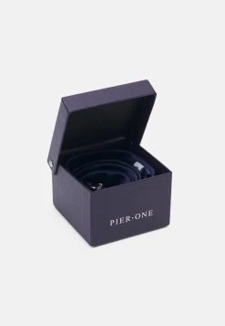 Prix Sympa Pier One SET - Cravate cravates et nœuds papillon couleur unie homme 14 Prix Sympa Pier One SET - Cravate cravates et nœuds papillon couleur unie homme -VêtementsElite Boutique b4e5778cfc8c453e83fda98afbfec534