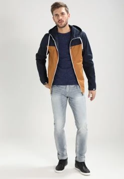 Pier One Veste légère Bonne Qualité vestes capuche homme 10 Pier One Veste légère Bonne Qualité vestes capuche homme -VêtementsElite Boutique b6baa8be4a91495fab370ddbc046909a