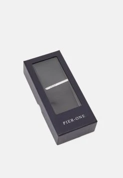 Pier One SET - Cravate Pas Cher cravates et nœuds papillon couleur unie homme -VêtementsElite Boutique b6f134e0211046c2b37e1bc8ea8571a9