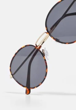 Prix Malin Pier One UNISEX - Lunettes de soleil ronde -VêtementsElite Boutique b72559c07238497cb4d68d31cb8ed92b