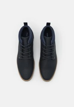 Prix Discount Pier One Chaussures à lacets derbies et richelieus rond homme -VêtementsElite Boutique b786b0ac09e347468e0e5ffa02051c9d