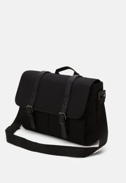 Pier One UNISEX - Mallette Prix Aimable sacs fermoir aimant&eacute; -VêtementsElite Boutique b7c297feb99c43c39f42afc1214ae242