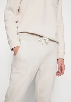 Pier One Prix Dégriffé Pantalon de survêtement pantalons normale homme 21 Pier One Prix Dégriffé Pantalon de survêtement pantalons normale homme -VêtementsElite Boutique b8fbe570dd0d4938bb559737fbed19f1