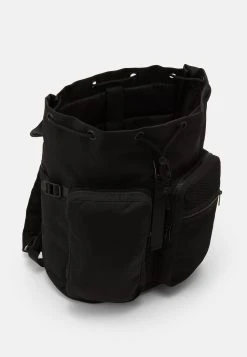 Prix Accessible Pier One UNISEX - Sac à dos sacs fermeture à clip -VêtementsElite Boutique b9cc6cc066aa4cb59802d990cd2af155