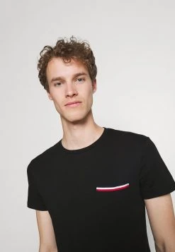 Pas Cher Pier One T-shirt basique t-shirts col rond homme 15 Pas Cher Pier One T-shirt basique t-shirts col rond homme -VêtementsElite Boutique baf070c5cd364b54bb6a9ad5d9d277b8