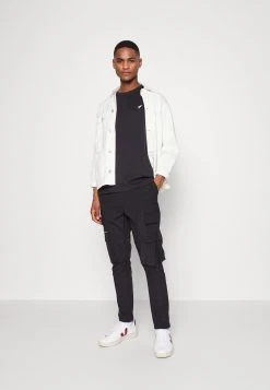 Pier One En Remise 2 PACK - T-shirt basique t-shirts col rond homme 11 Pier One En Remise 2 PACK - T-shirt basique t-shirts col rond homme -VêtementsElite Boutique bc7ef79a96b442eb9a155b638d148677