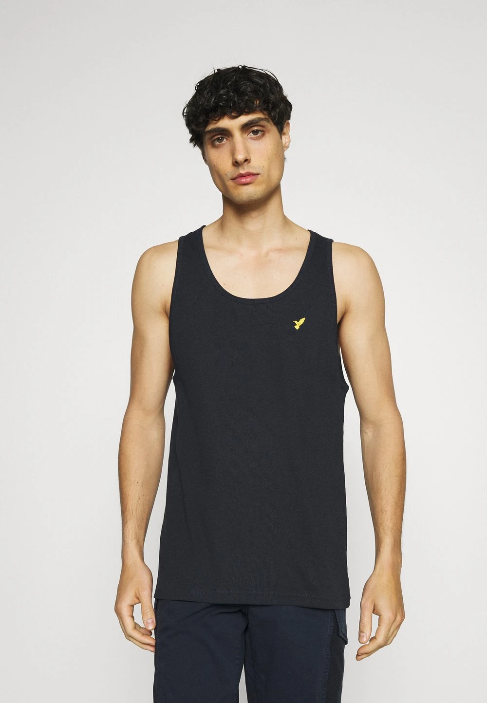 Pier One Débardeur excellente qualité t-shirts encolure large ronde homme 3 Pier One Débardeur excellente qualité t-shirts encolure large ronde homme