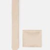 Rabais Pier One SET - Cravate pochettes de costume couleur unie homme -VêtementsElite Boutique bfc72b3a387d4e129cea2f902e7d6925