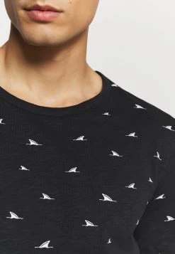 Pier One Prix Compétitif T-shirt imprimé t-shirts col rond homme -VêtementsElite Boutique c0c7720de98b40ea9f5bb5e81e3b7cf2