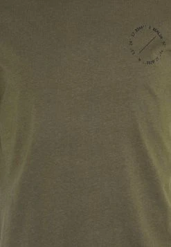 Pier One T-shirt imprimé Prix Affortable t-shirts col rond homme -VêtementsElite Boutique c127536571384d00ad6cf672fae047c3