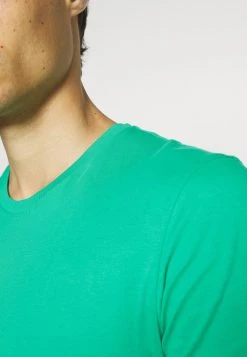 Prix Réduit Pier One 2 PACK - T-shirt basique t-shirts col rond homme -VêtementsElite Boutique c1c515c470ad4ec087b42e3552530d35