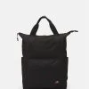 Prix Dégriffé Pier One UNISEX - Sac à dos sacs et bagages compartiment pour pc portable -VêtementsElite Boutique c205336667d64ffb803078b2e9bbe2b9 1