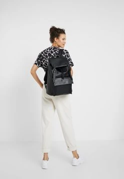 Pier One Réduction UNISEX - Sac à dos sacs compartiment pour pc portable -VêtementsElite Boutique c22a4a8941e64e5e803fa5d490b82509