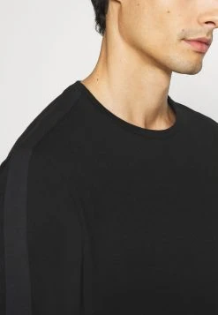 Pier One LOUNGE TEE - Haut de pyjama Promos pyjamas col rond homme -VêtementsElite Boutique c4c10f2e04b8440bb32d2687d7abf3ca