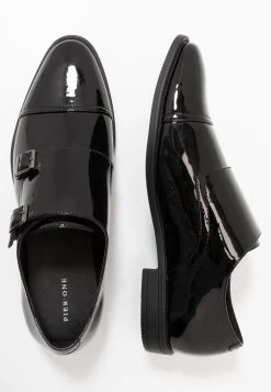 Pier One Prix De Rêve Mocassins mocassins et loafers rond homme -VêtementsElite Boutique c5388f62e0304e4eb4439f0c2e27ba28