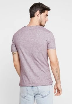 Pier One T-shirt imprimé Produit de première qualité t-shirts encolure large ronde homme -VêtementsElite Boutique c59902287e844963b030f7ccb636bc3e