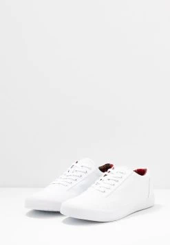 Pier One UNISEX - Baskets basses Faible Prix sneakers rond -VêtementsElite Boutique c6a150d111d7412b810a796de6fafc78