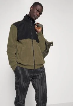 Pier One Prix Distinctifs Veste polaire pulls & gilets col officier homme -VêtementsElite Boutique c80b115cb8da4237871889c2536d8abe