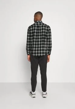 Pier One Chemise Prix Favorable chemises col kent homme -VêtementsElite Boutique c9f40251dccf4fbd9bdaf9cb438b84c5