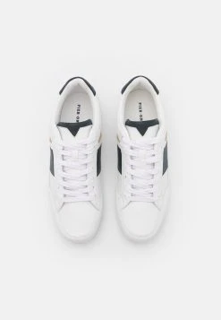 Pier One Se Vend Bas Prix Baskets basses sneakers rond homme -VêtementsElite Boutique cad2c5a665494a69b6be0637e3e00449