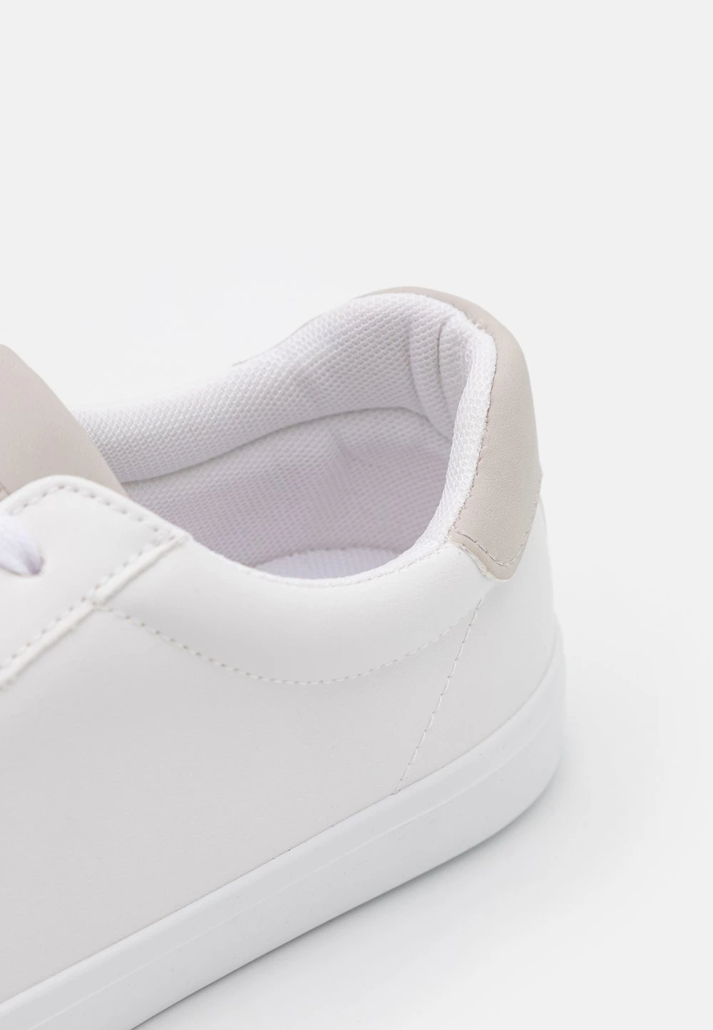 Pier One Prix Sympa Baskets basses baskets & sneakers rond unisex 8 Pier One Prix Sympa Baskets basses baskets & sneakers rond unisex – Image 6