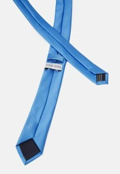 Rabais Pier One 2 PACK - Cravate cravates et accessoires de costume homme homme 10 Rabais Pier One 2 PACK - Cravate cravates et accessoires de costume homme homme -VêtementsElite Boutique cd00461ebd834803a5948cea9269a23f