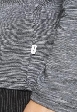 Prix Incroyables Pier One T-shirt à manches longues t-shirts col rond homme -VêtementsElite Boutique cd7201548a174e64bcb799b21c3ef76e