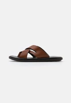 Qualité Fiable Pier One Mules sandales et tongs ouvert homme