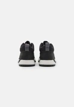 Promos Pier One Baskets basses baskets & sneakers rond homme -VêtementsElite Boutique cf5d59852af94279a63c64131fb50819