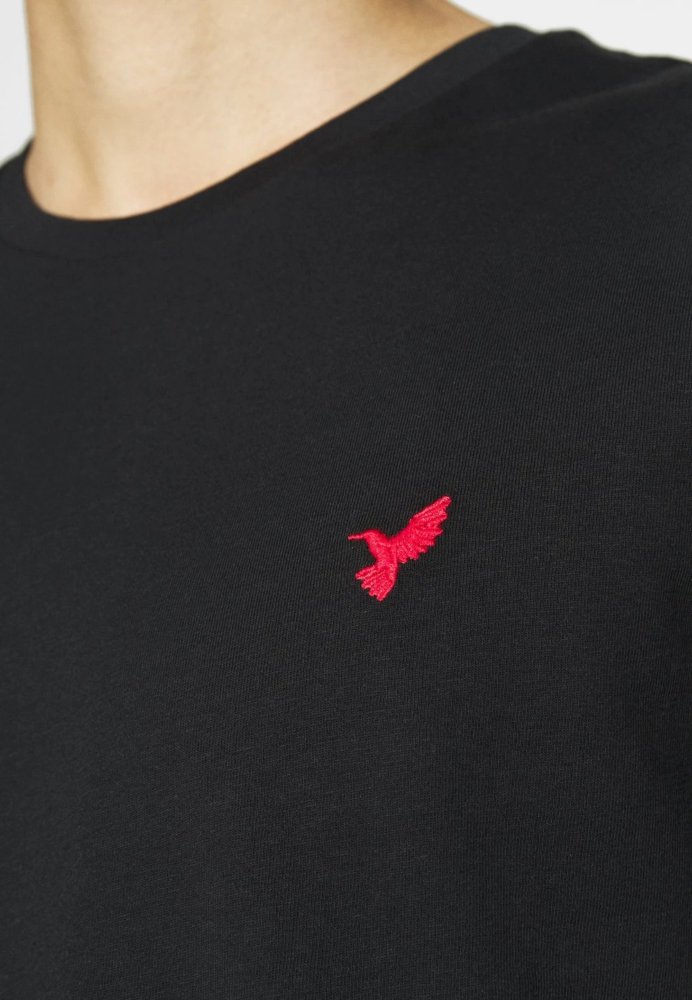 Pier One 3 PACK - T-shirt basique Haute Qualité t-shirts col rond homme 10 Pier One 3 PACK - T-shirt basique Haute Qualité t-shirts col rond homme – Image 8