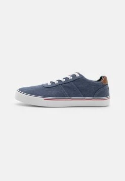 Pier One UNISEX - Baskets basses Prix Bradés sneakers rond -VêtementsElite Boutique d03acabcec3643c98205459793bf4d1b 1