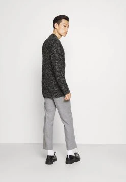 Pier One Prix Distinctifs Pullover pulls et gilets col rond homme -VêtementsElite Boutique d0f1578bc185446eaafda9bce49b9663