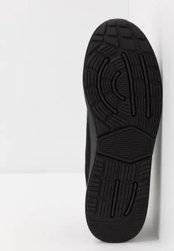 Pier One Prix De Lancement UNISEX - Baskets basses sneakers rond -VêtementsElite Boutique d1f1e40e564a4b54b50b558d37bbe2de