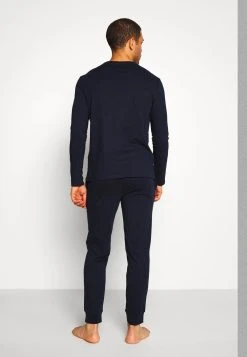 Pier One Qualité Garantie Pyjama pyjamas haute homme -VêtementsElite Boutique d2155d22916948b49818622d9319b04d