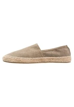 Pier One UNISEX - Espadrilles Prix Refroidis chaussures basses rond homme -VêtementsElite Boutique d32dc04f80b540e6b33e17415913c527 1