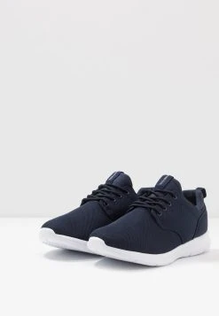 Prix Cassé Pier One Baskets basses baskets & sneakers rond unisex 11 Prix Cassé Pier One Baskets basses baskets & sneakers rond unisex -VêtementsElite Boutique d544248fdd5a43449c0a8072e626c349