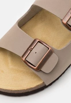 Pier One UNISEX - Chaussons En Remise ouvert homme -VêtementsElite Boutique d5c0fe1ddbff427c88656e1c823054a0