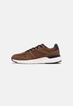 Pier One 50% Off De Vente Baskets basses baskets & sneakers rond homme -VêtementsElite Boutique d6ce766fa7204487838136c48f6c16c6 2