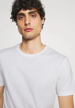 Pier One T-shirt basique Bonne Qualité t-shirts col rond homme -VêtementsElite Boutique d71f8793d7f947589f2a3f2391f97a92