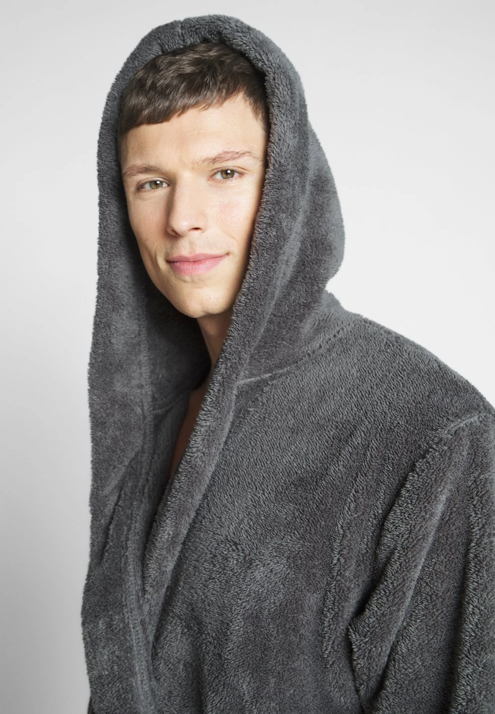 Prix Usine Pier One Peignoir sous-vêtements & chaussettes capuche homme 6 Prix Usine Pier One Peignoir sous-vêtements & chaussettes capuche homme – Image 4