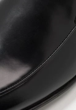 Pier One Prix Exclusifs Mocassins chaussures de ville rond homme 13 Pier One Prix Exclusifs Mocassins chaussures de ville rond homme -VêtementsElite Boutique da0e67802c294a9a8d190ed27dfe6ee7