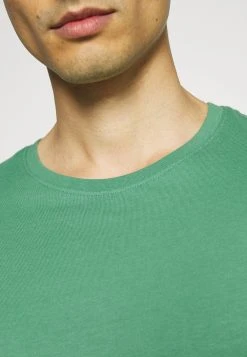 Pier One 5 PACK - T-shirt basique Meilleur Prix Garanti t-shirts col rond homme 30 Pier One 5 PACK - T-shirt basique Meilleur Prix Garanti t-shirts col rond homme -VêtementsElite Boutique daa5da860cd34cf2b81267bca6ea317b