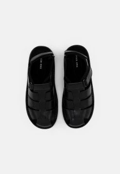 Pier One Sandales Prix Imbattable rond homme -VêtementsElite Boutique de31f8b3fefb4eb089d912be8806df8b