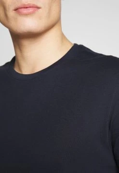 Pier One 2 PACK - T-shirt basique Prix Distinctifs t-shirts col rond homme 22 Pier One 2 PACK - T-shirt basique Prix Distinctifs t-shirts col rond homme -VêtementsElite Boutique de6827f8d2cf4a2c856d09a9d7f8109d