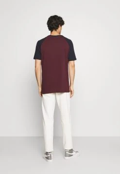 Prix Dégriffé Pier One 2 PACK - T-shirt basique t-shirts col rond homme -VêtementsElite Boutique e021ca4efcb441189f3f34afaff83a04